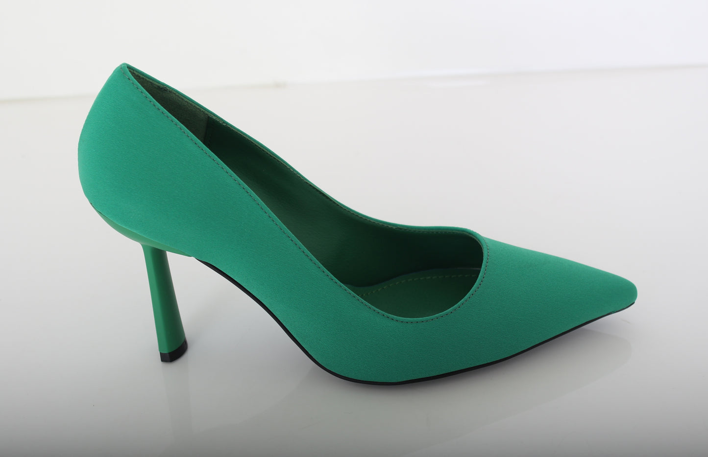 PINO VERDE Satin Pumps