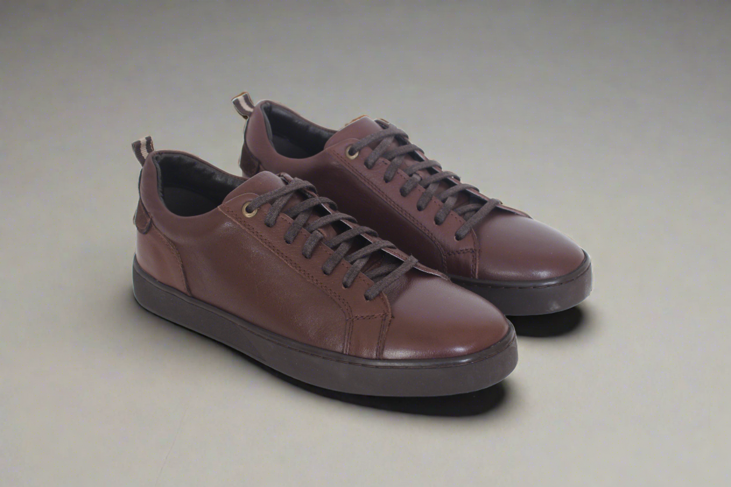 XTM Low Top Sneakers