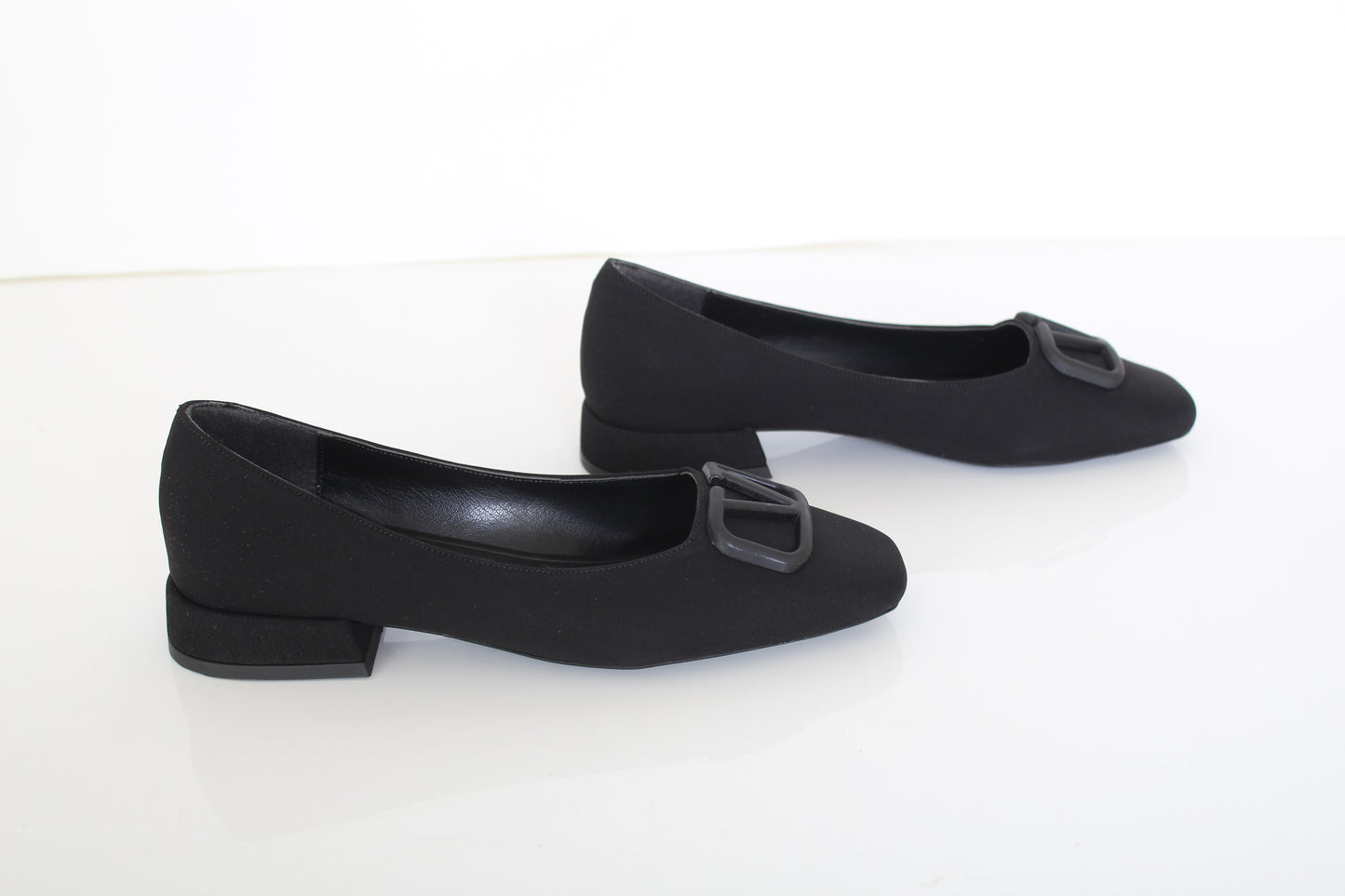 PINO VERDE Black Ballerine