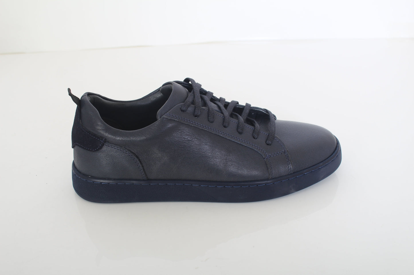 XTM Low Top Sneakers