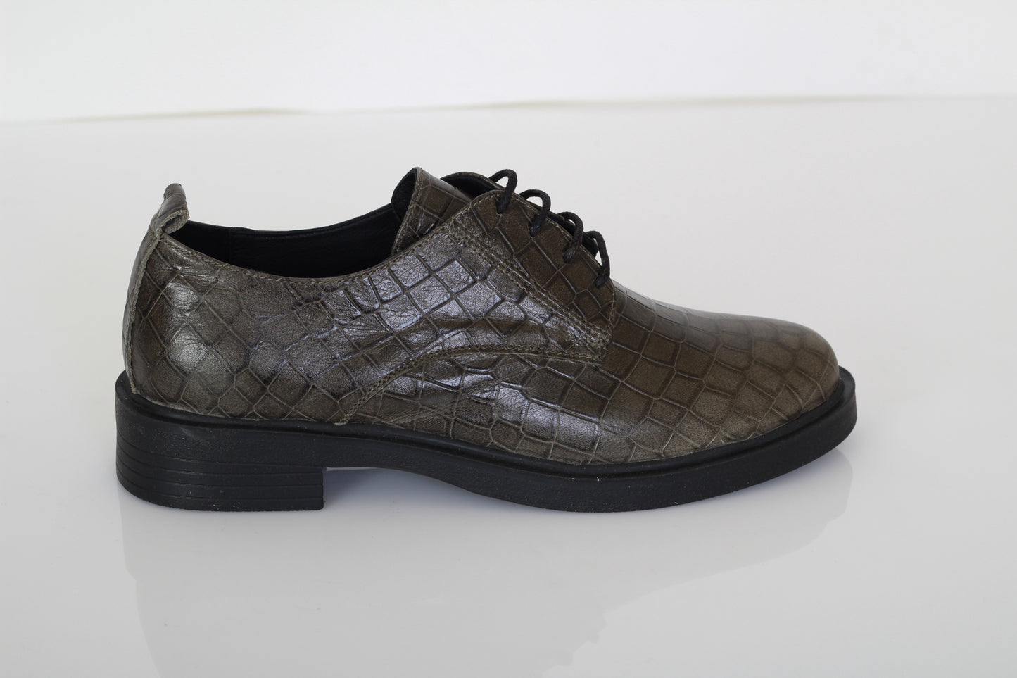 PINO VERDE Embossed Loafers