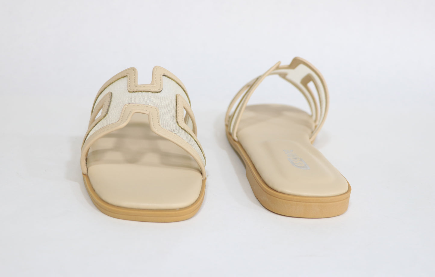 FLAT SLIPPERS