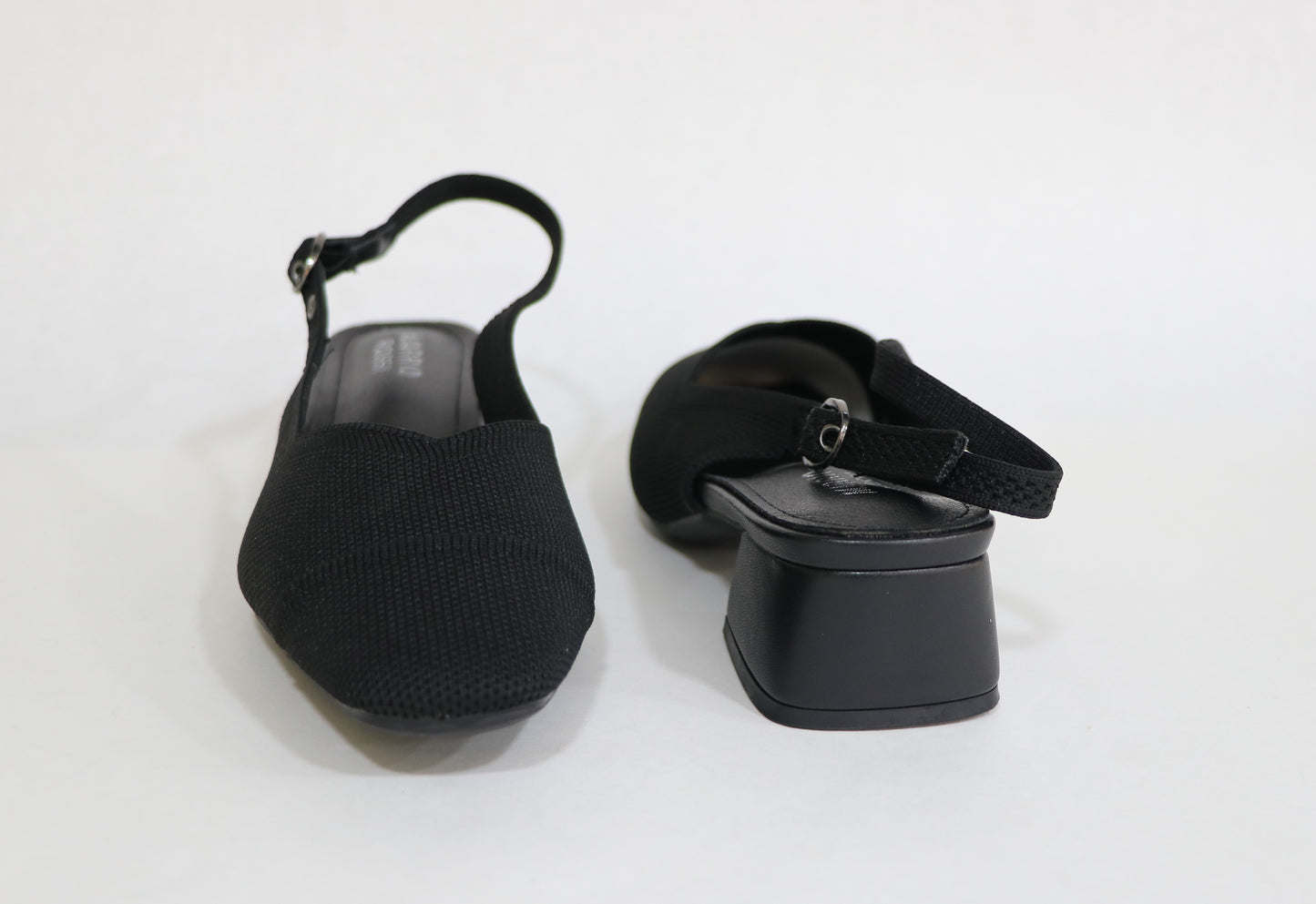 CLOSED SANDAL