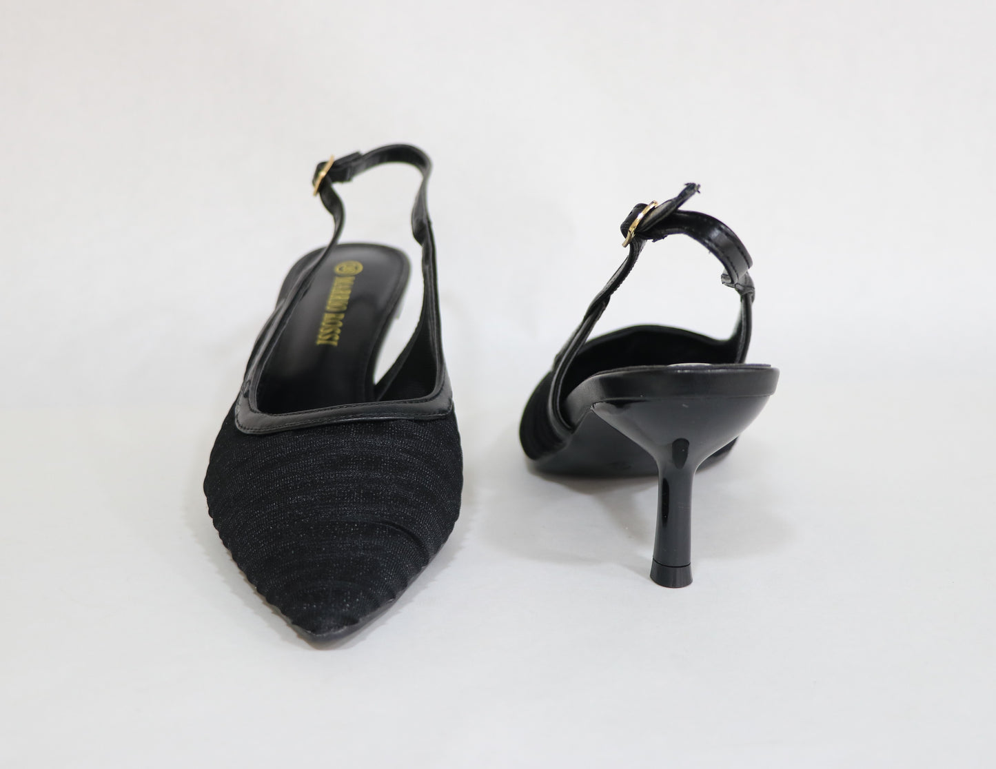 CLOSED SANDAL