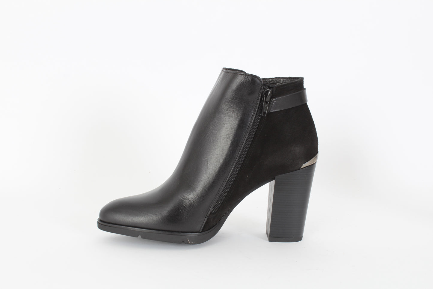 BARMINTON Ankle boots