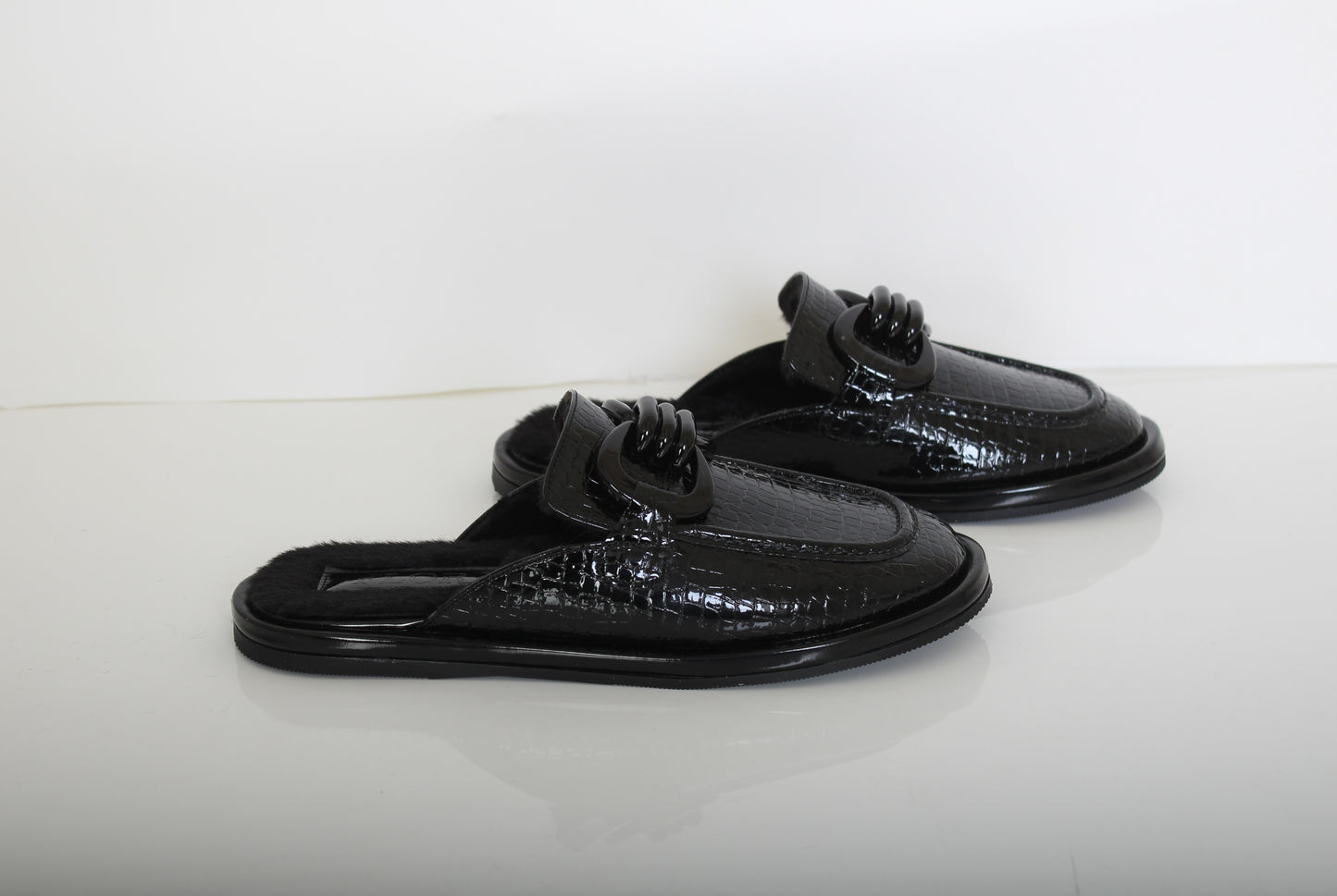 FLORA - CLOSED SLIPPER FUR