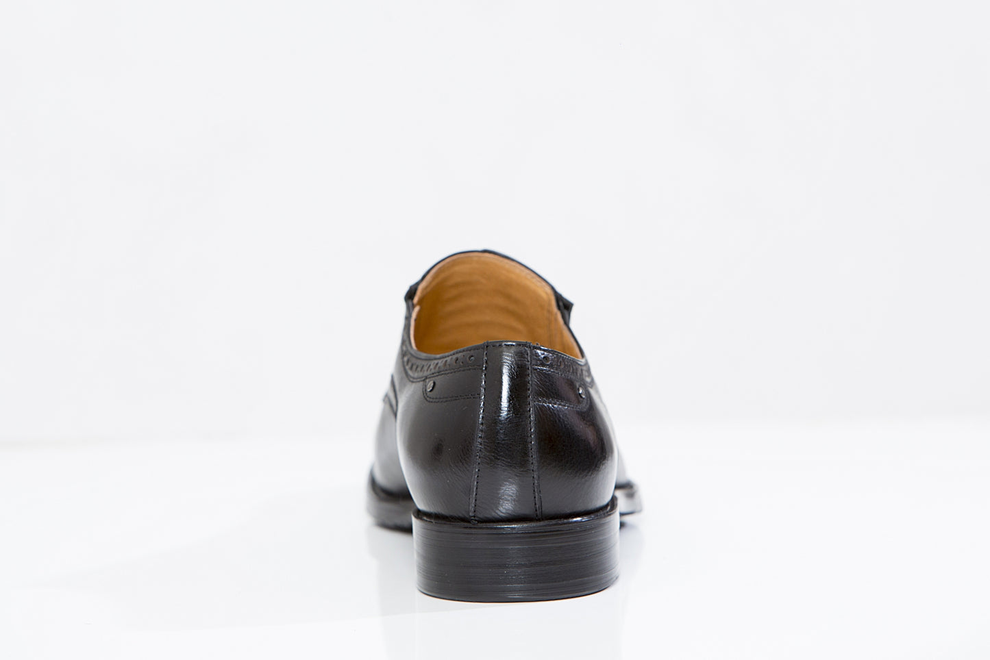 MARIO C. leather oxford shoes