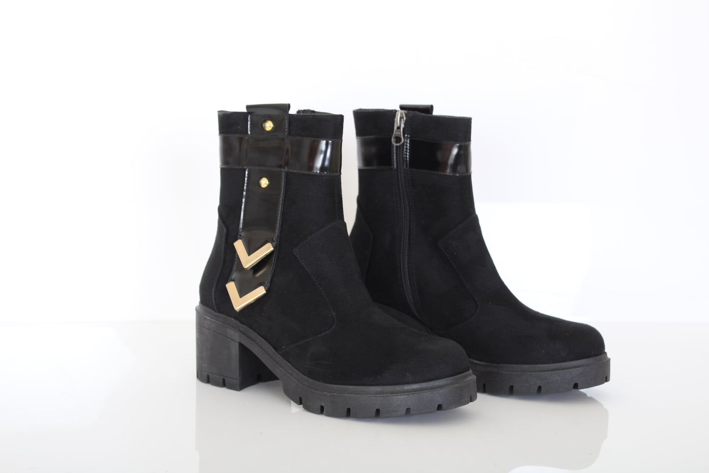 SLASH Zipped ankle boots