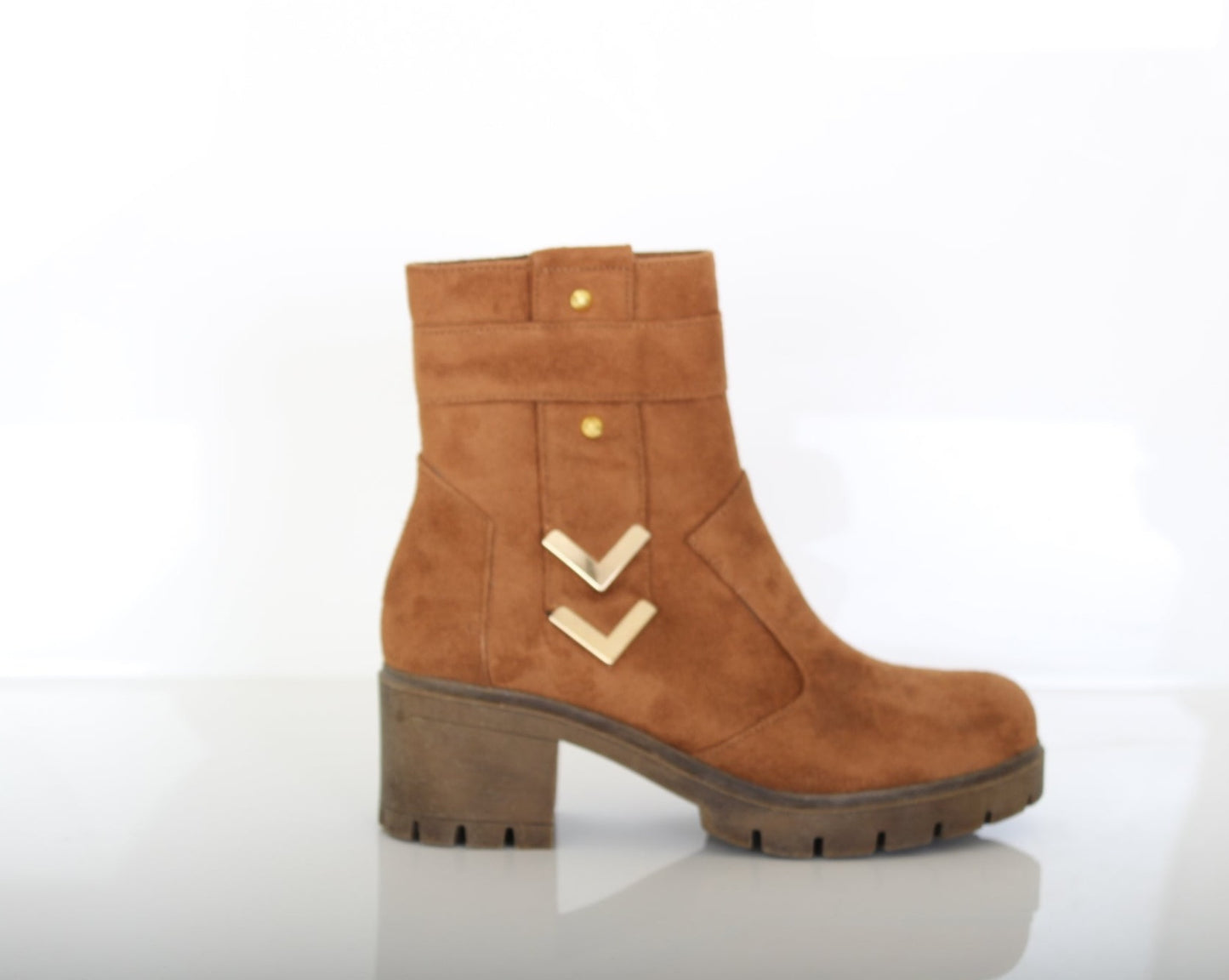 SLASH Zipped ankle boots