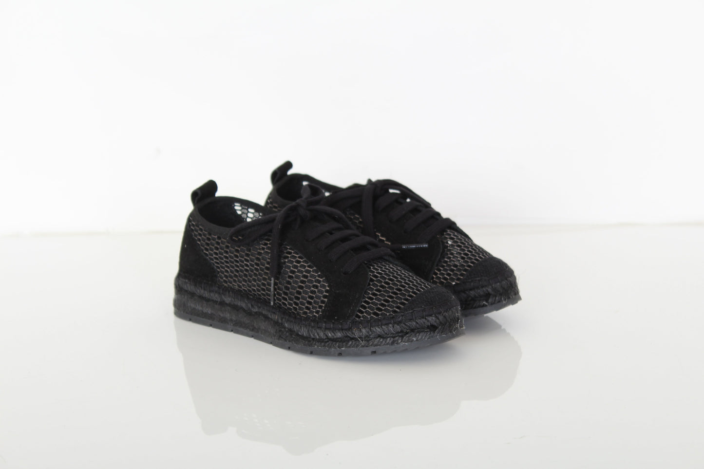 Black mesh sneakers for women