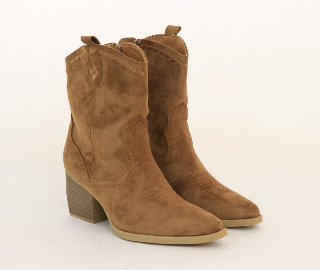 Shoe Avenue
