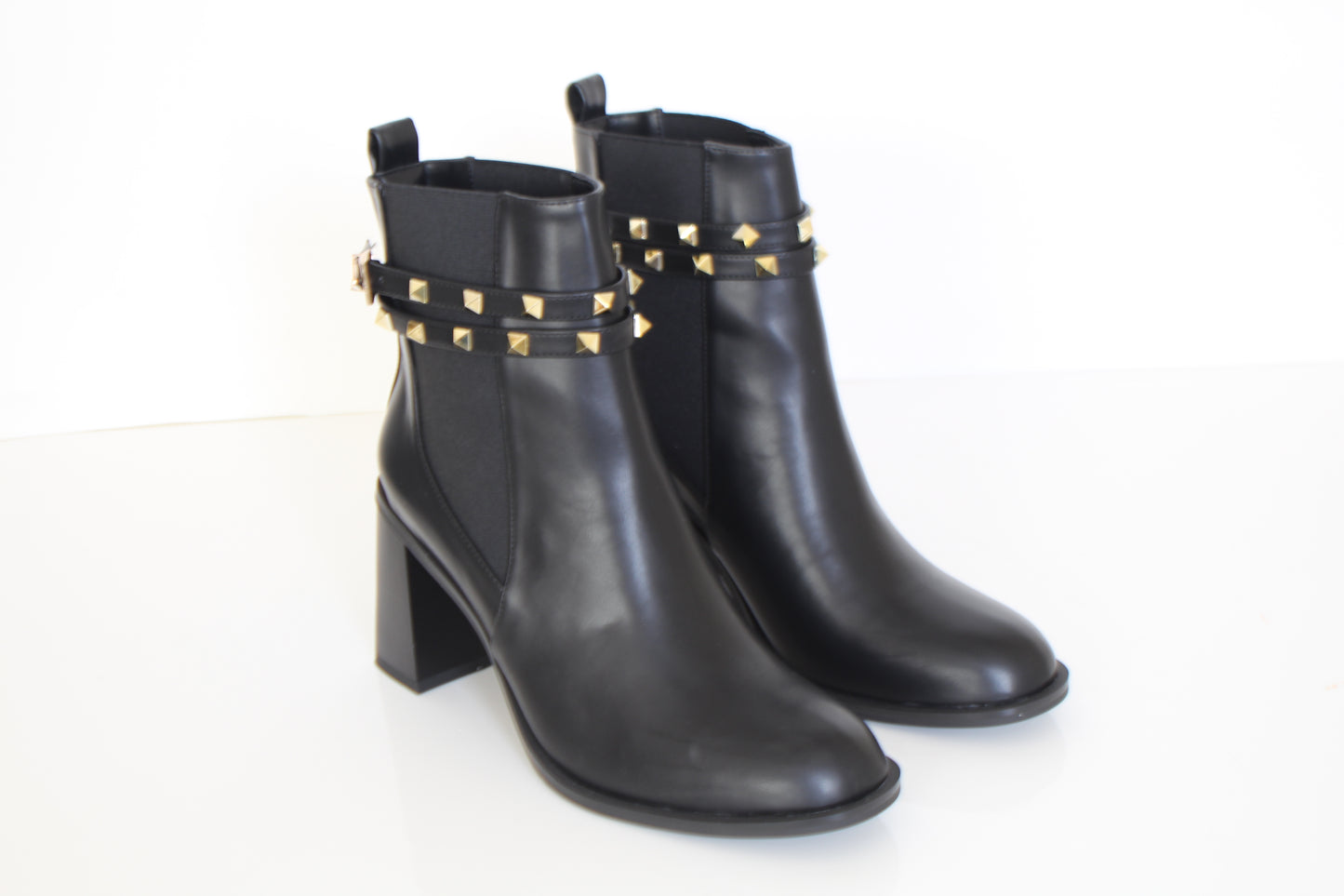 Fall Winter 2023 Black Studded Ankle boots for women