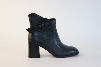 Equipe Mid Boots