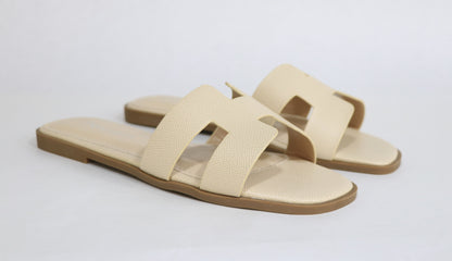 FLAT SLIPPERS