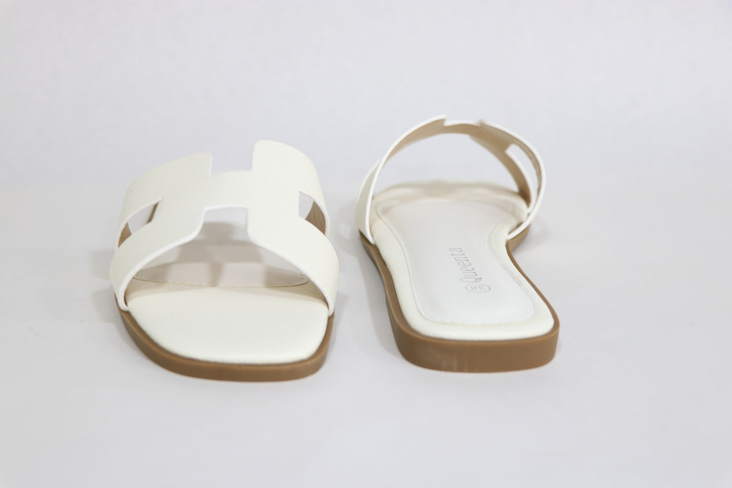 FLAT SLIPPERS