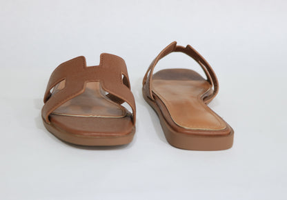 FLAT SLIPPERS