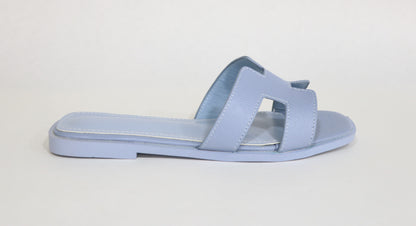 FLAT SLIPPERS