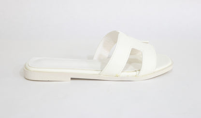 FLAT SLIPPERS