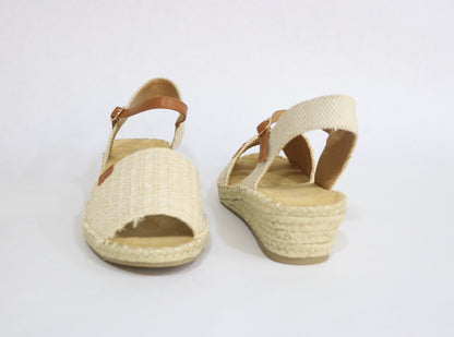 FLAT SANDAL