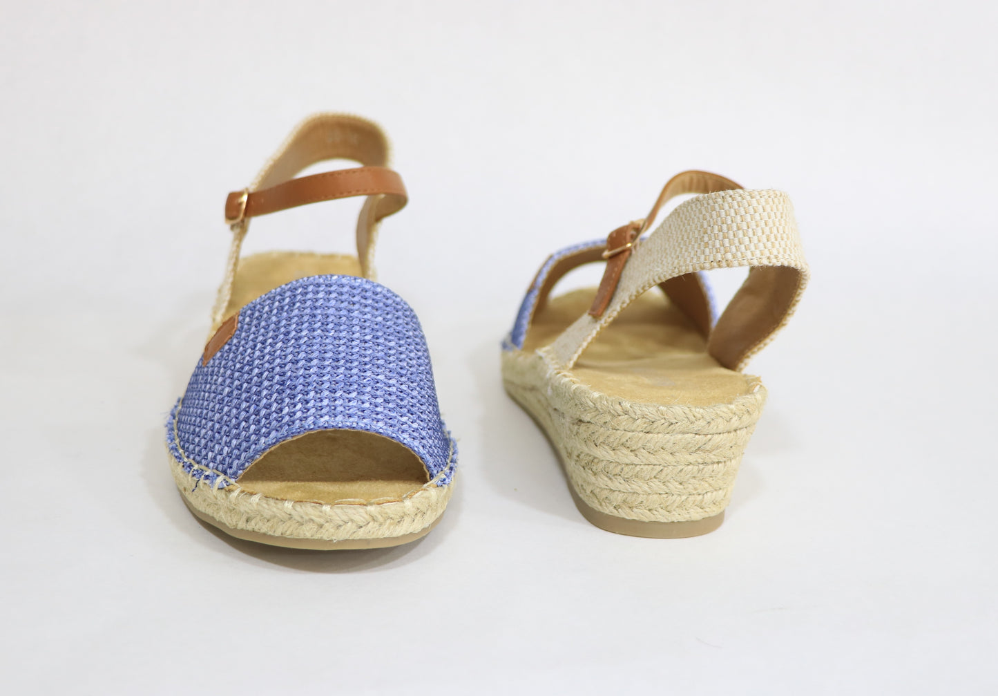 FLAT SANDAL
