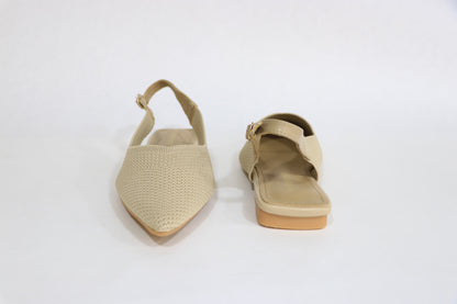 CLOSED SANDAL