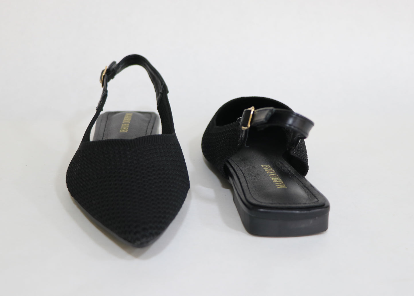 CLOSED SANDAL