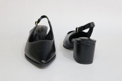 CLOSED SANDAL