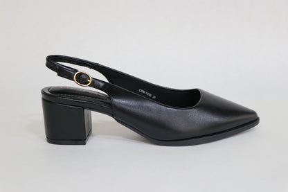 CLOSED SANDAL