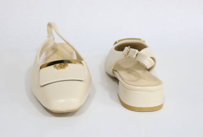 CLOSED SANDAL