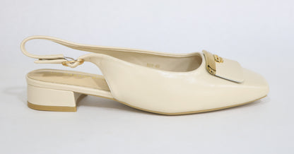 CLOSED SANDAL