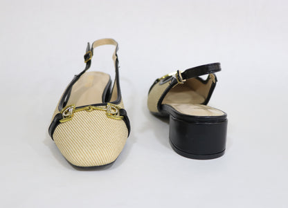 CLOSED SANDAL