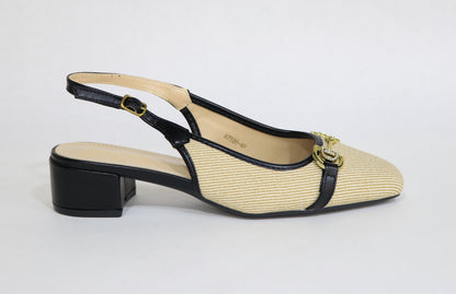 CLOSED SANDAL