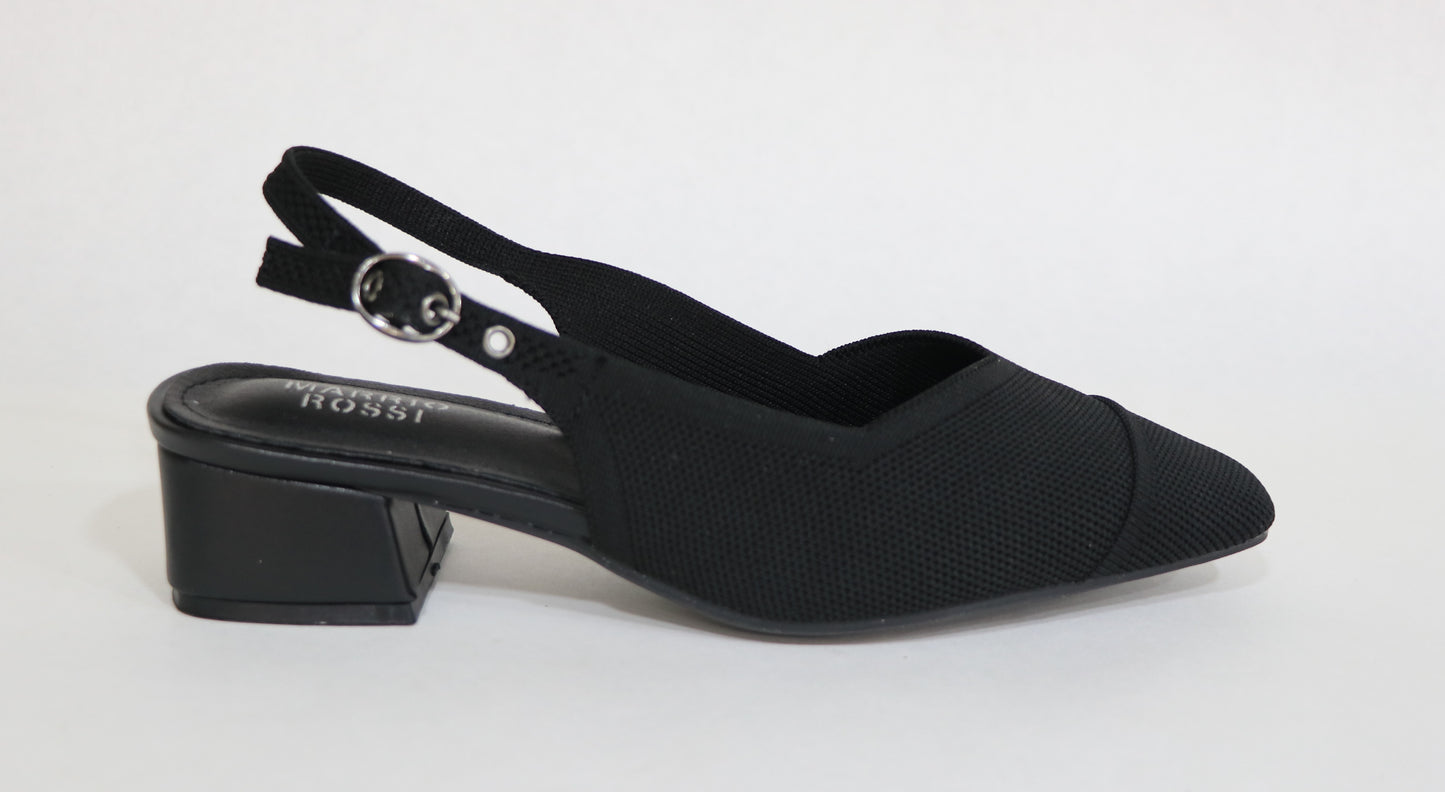 CLOSED SANDAL