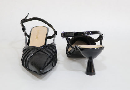 CLOSED SANDAL