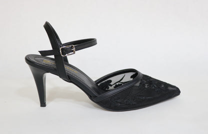 CLOSED SANDAL