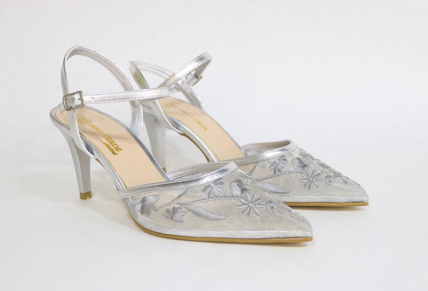 CLOSED SANDAL