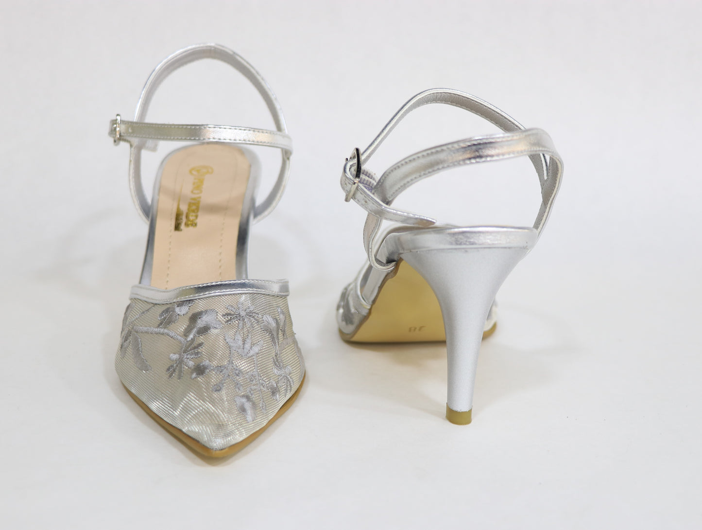 CLOSED SANDAL