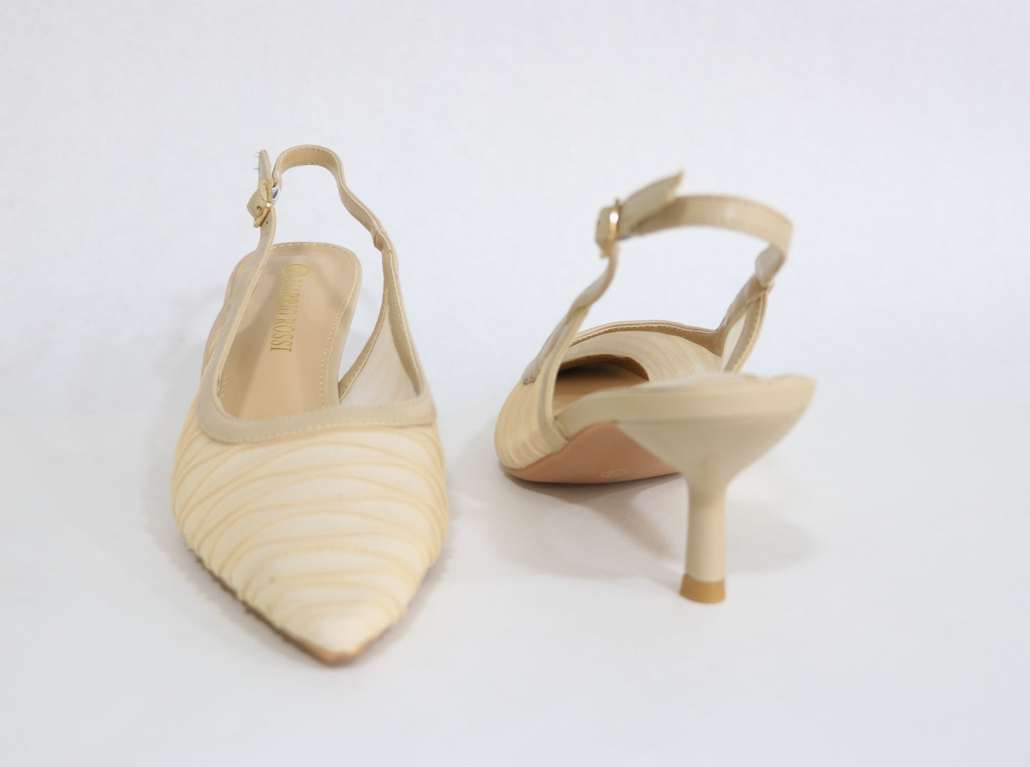 CLOSED SANDAL