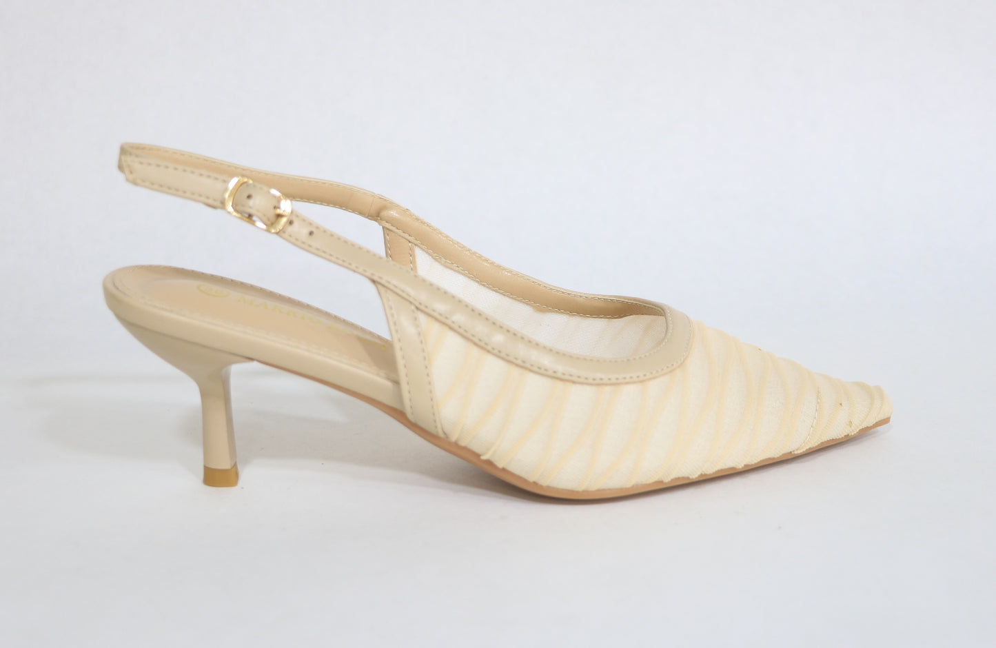 CLOSED SANDAL