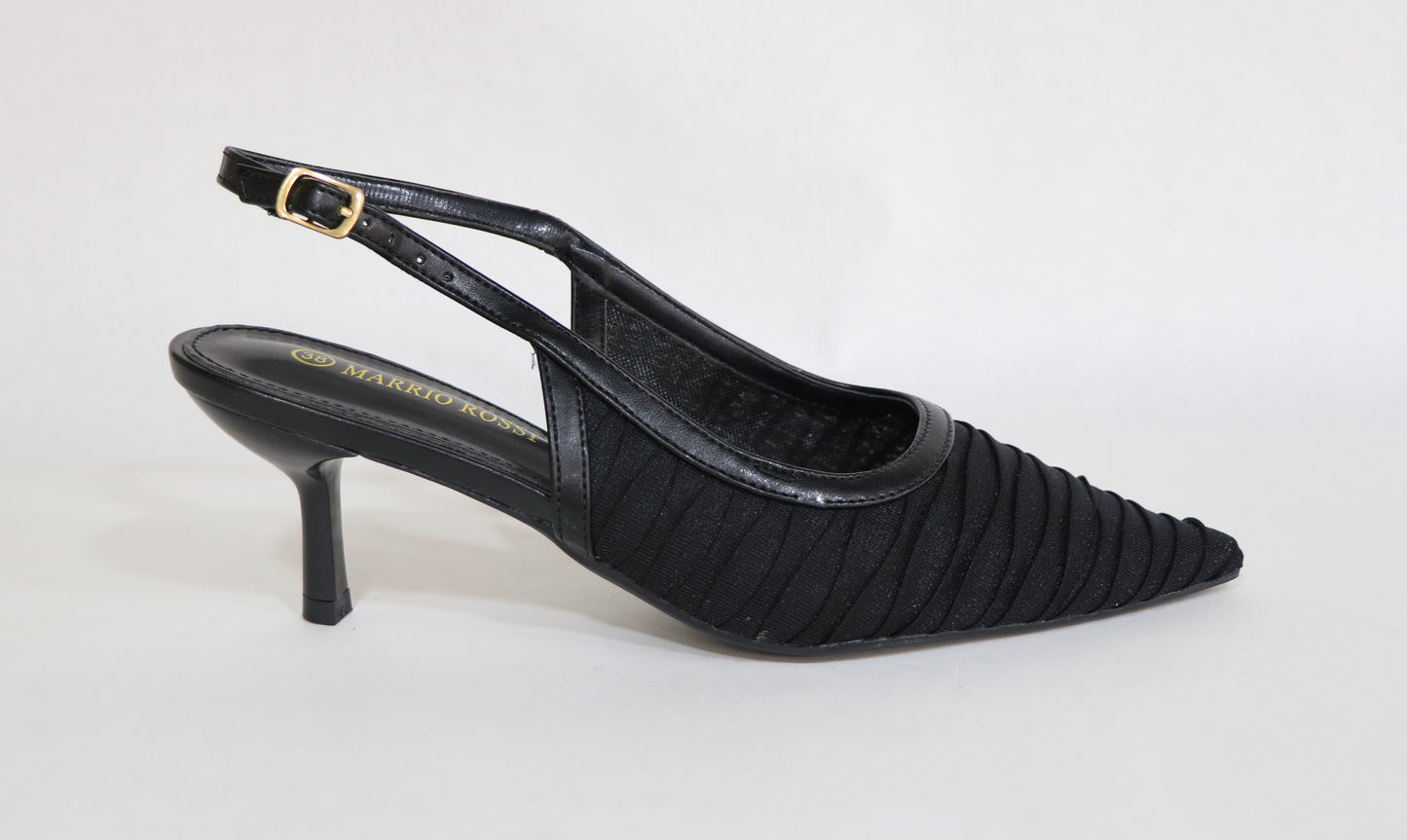 CLOSED SANDAL