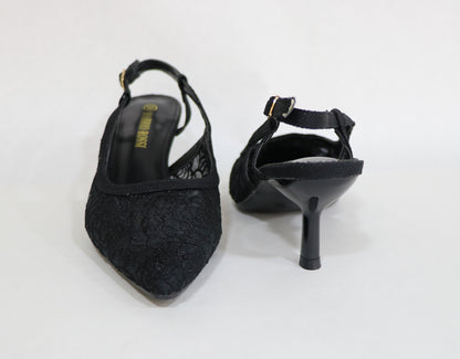 CLOSED SANDAL