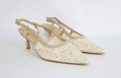 CLOSED SANDAL