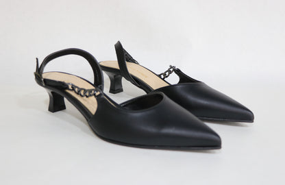 CLOSED SANDAL