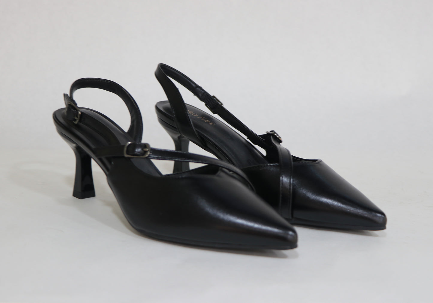 CALZA FLEX CLOSED SANDAL