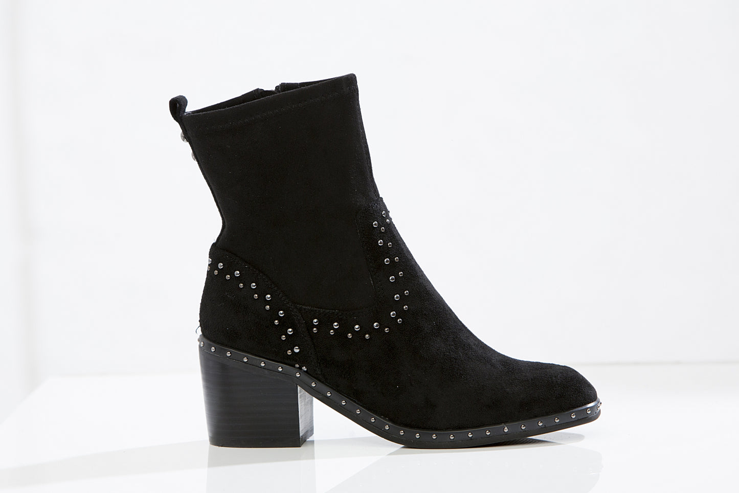 DELOTTO studded ankle boots