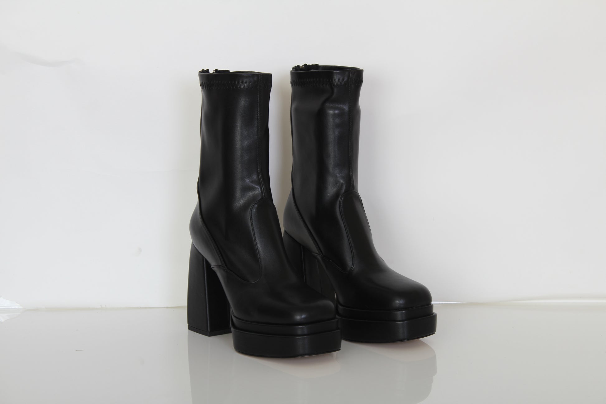 New Black boots for women